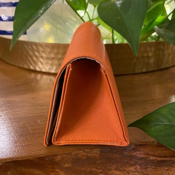 Tory Burch Triangle Eyeglass Sunglasses Case Orange Faux Leather Gold Metal Logo - Picture 2 of 4